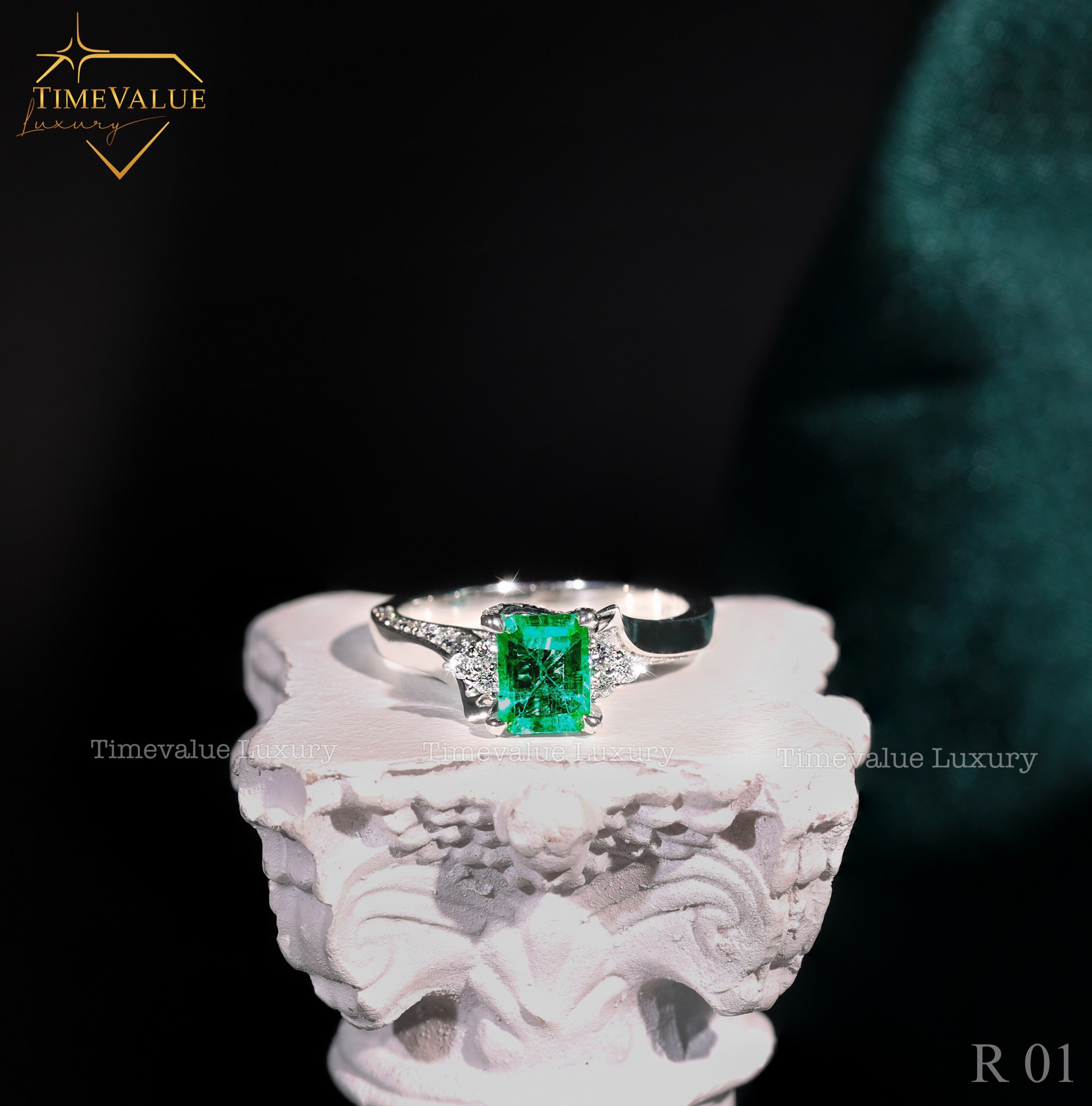 Nhẫn Kim cương Nữ gắn đá Emerald R01 03